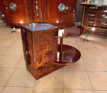 exceptionnel guéridon...