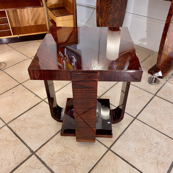 guéridon en Palissandre des...