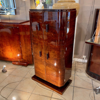 meuble par en Palissandre...