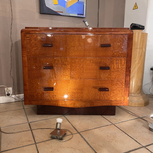 commode en bois exotique d' Australie...